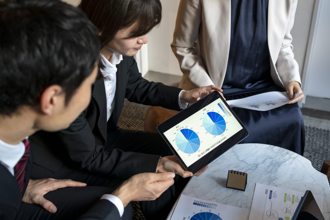 How Salesforce Analytics Fuels Growth for London SMEs